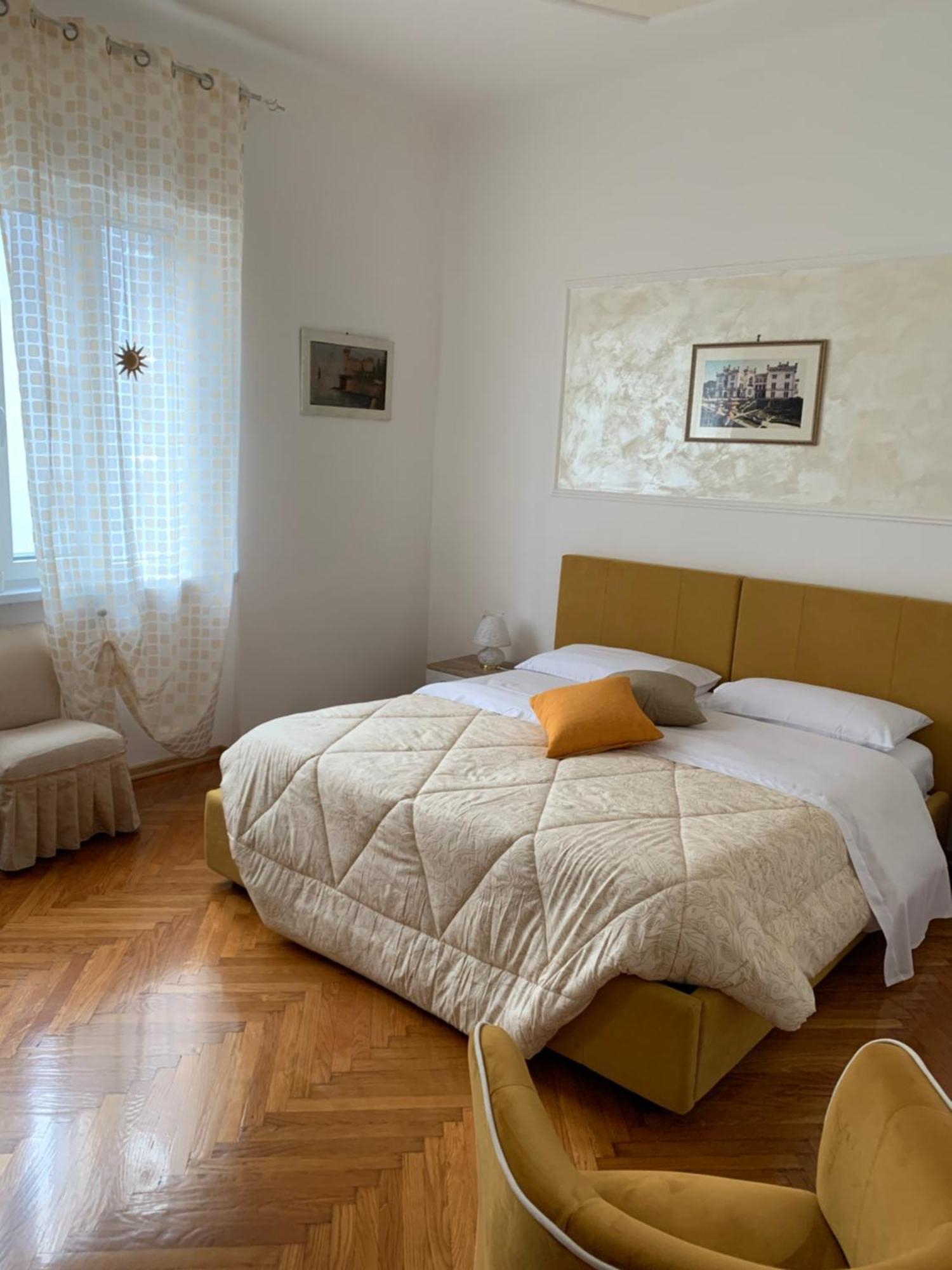 Solemare Rooms Триест Екстериор снимка